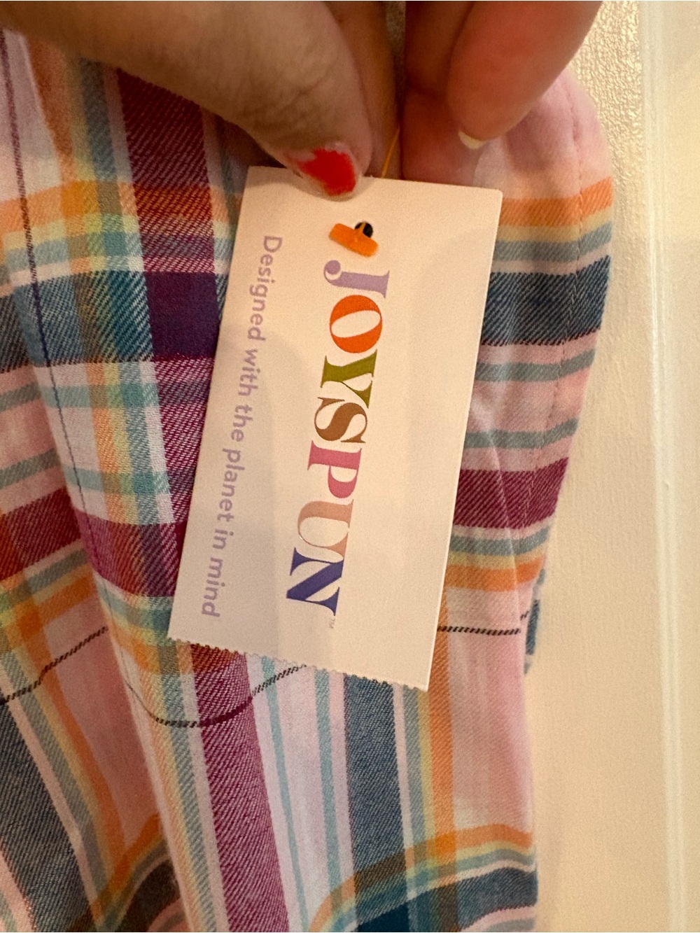 Woman’s XL Short-Sleeve Pajama Set with Plaid Bottoms - Picture 7 of 10